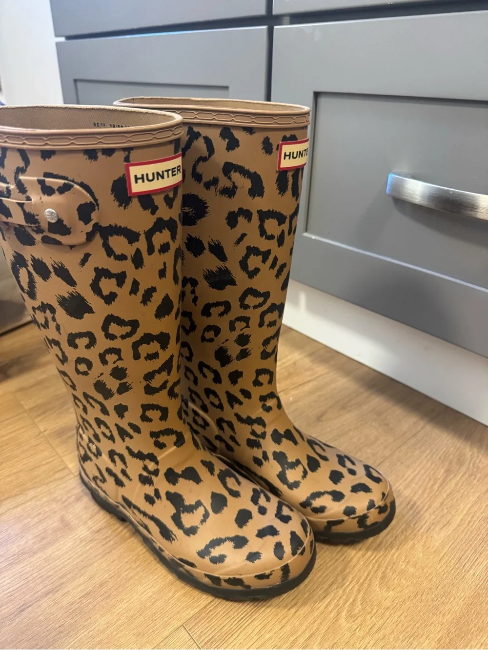 Hunter Women's Leopard-Print Tall Rain Boots - Tan & Black